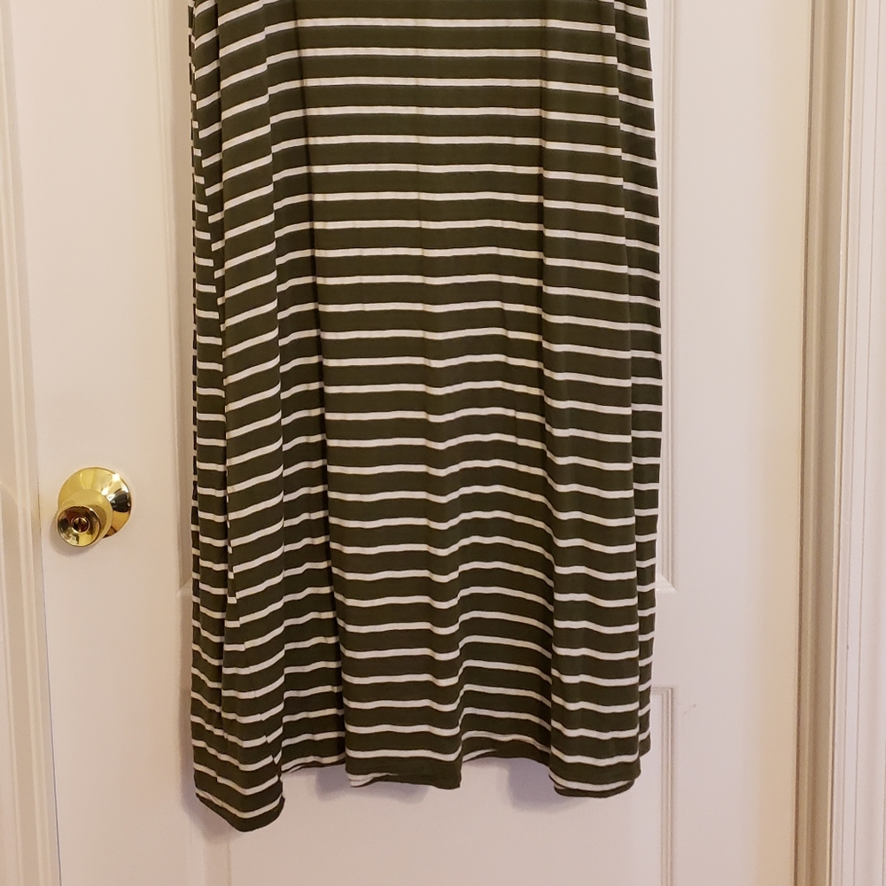 Skirt - Picture 2 of 2
